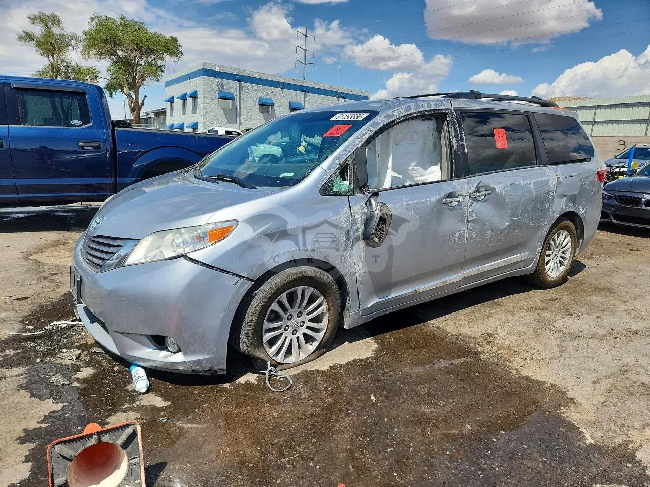 Toyota Sienna 3.5L 6 2015