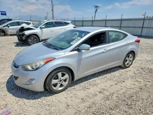 Hyundai Elantra 1.8L 4 2013