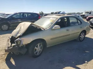 Nissan Altima 2.4L 4 1999