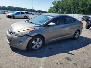 Hyundai Elantra 1.8L 4 2012