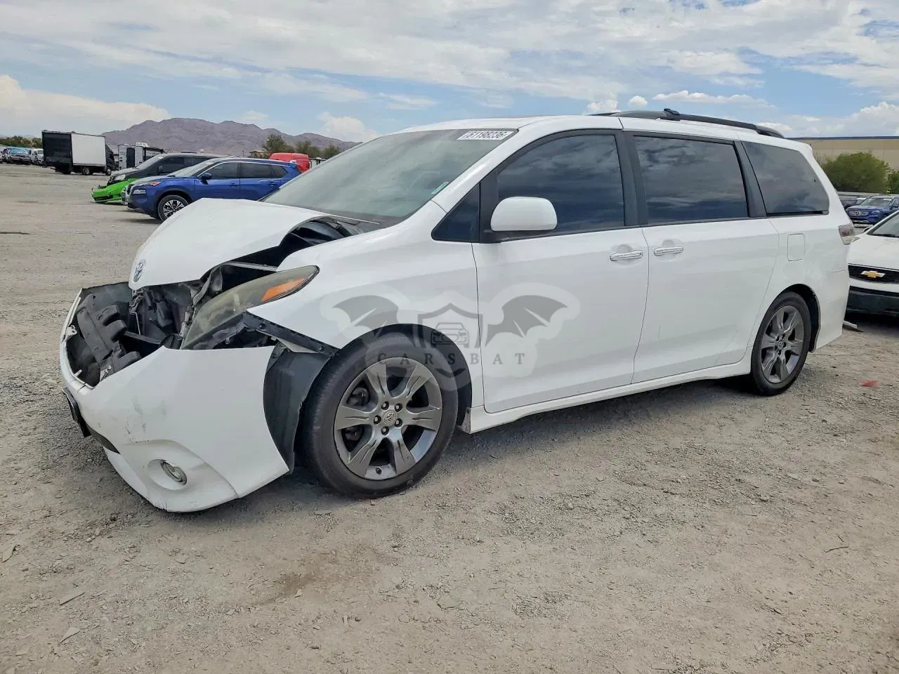 Toyota Sienna 3.5L 6 2015