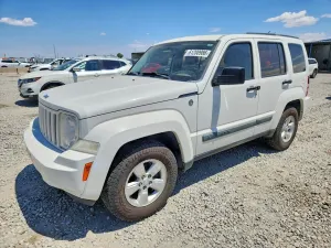 Jeep Liberty 3.7L 6 2010