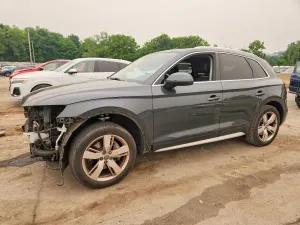 Audi Q5 2.0L 4 2018
