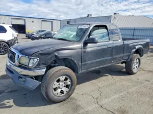 Toyota Tacoma 2.7L 4 2003