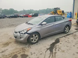 Hyundai Elantra 1.8L 4 2013