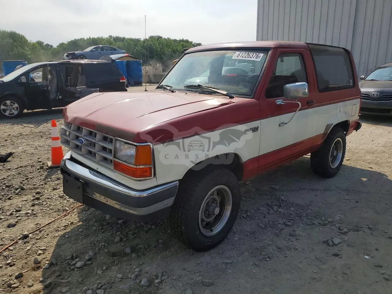Ford Bronco 2.9L 6 1990