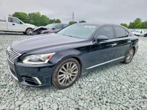 Lexus LS 4.6L 8 2013