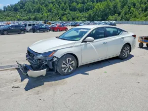 Nissan Altima 2.5L 4 2022
