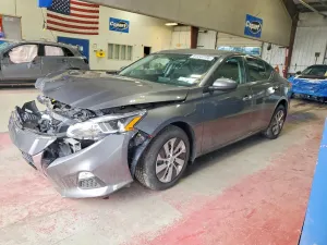 Nissan Altima 2.5L 4 2020