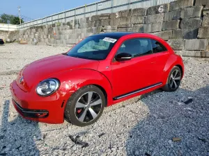 Volkswagen Beetle 2L 4 2015