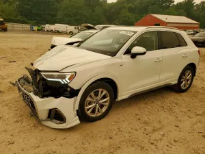 Audi Q3 2.0L 4 2023
