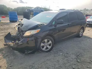 Toyota Sienna 3.5L 6 2011