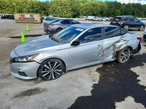 Nissan Altima 2.5L 4 2020