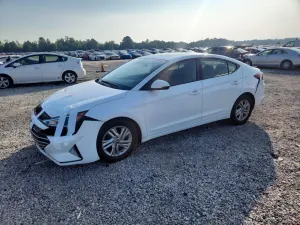 Hyundai Elantra 2.0L 4 2020