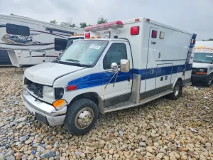 Ford Econoline 7.3L 8 2002
