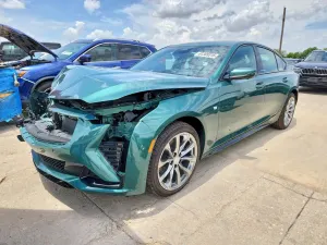 Cadillac CT5 2.0L 4 2025