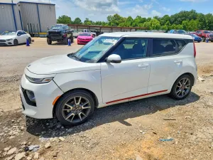 Kia Soul 2.0L 4 2020