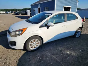 Kia Rio 1.6L 4 2013