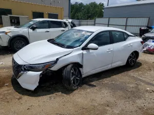 Nissan Sentra 2.0L 4 2025