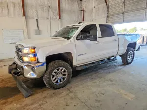 Chevrolet Silverado 1500 6.6L 8 2015