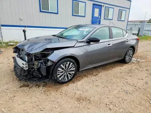 Nissan Altima 2.5L 4 2025