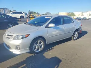 Toyota Corolla 1.8L 4 2013