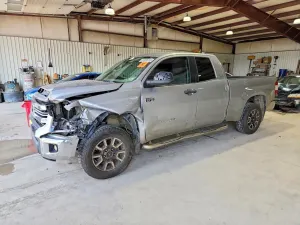 Toyota Tundra 5.7L 8 2016