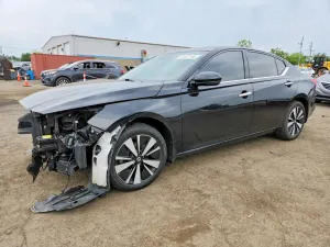 Nissan Altima 2.5L 4 2020
