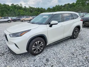 Toyota Highlander 3.5L 6 2021