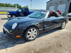 Ford Thunderbird 3.9L 8 2003