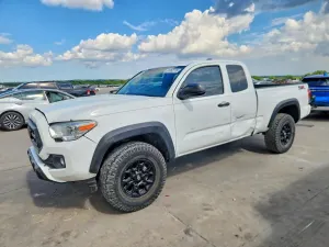 Toyota Tacoma 2.7L 4 2022