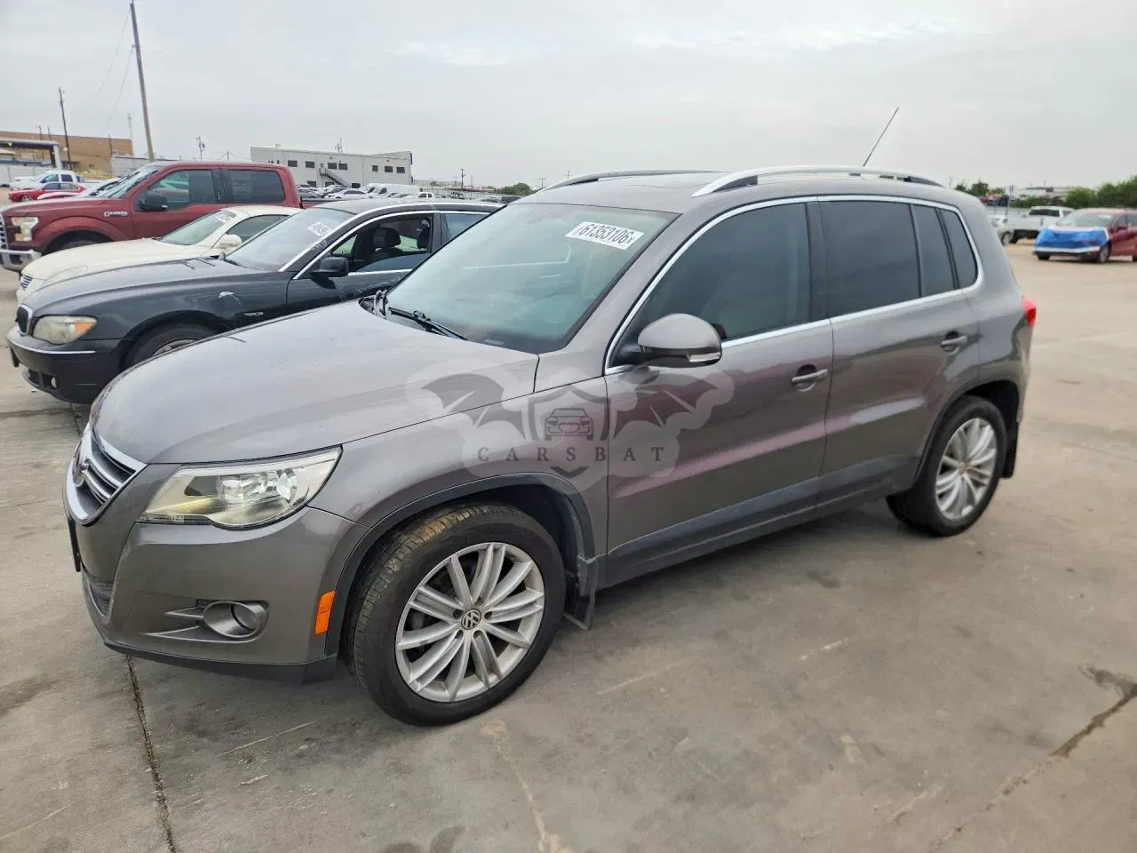 Volkswagen Tiguan 2.0L 4 2011