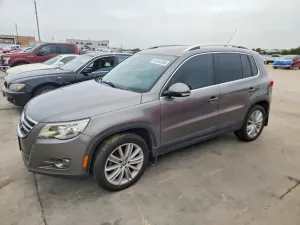 Volkswagen Tiguan 2.0L 4 2011