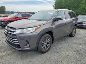 Toyota Highlander 3.5L 6 2018