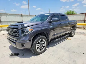 Toyota Tundra 5.7L 8 2018