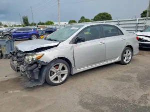 Toyota Corolla 1.8L 4 2013