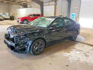 Hyundai Elantra 2.0L 4 2022