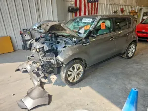 Kia Soul 2.0L 4 2016