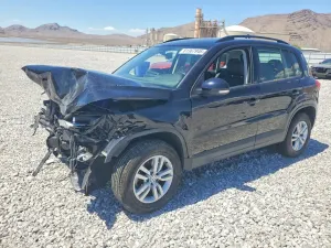 Volkswagen Tiguan 2.0L 4 2016