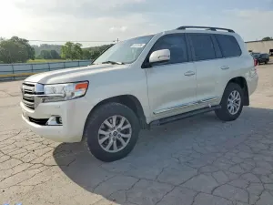 Toyota Land Cruiser 5.7L 8 2016