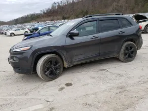 Jeep Cherokee LATITUDE 2.4L 4 2015