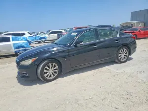 Infiniti Q50 3.7L 6 2014