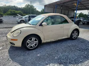 Volkswagen Beetle 2.5L 5 2006