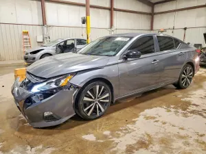 Nissan Altima 2.5L 4 2021