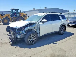 Nissan Pathfinder 3.5L 6 2024