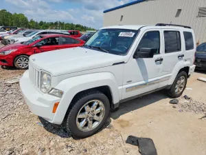Jeep Liberty 3.7L 6 2012
