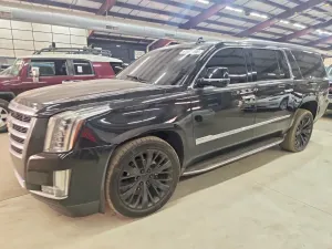 Cadillac Escalade 6.2L 8 2015