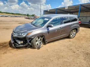 Toyota Highlander 3.5L 6 2017