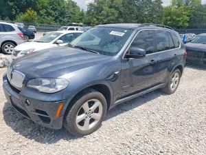 BMW X5 4.4L 8 2013
