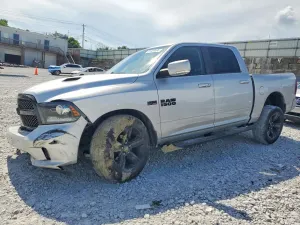 RAM 1500 5.7L 8 2017